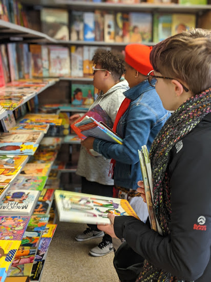 Horizons Celebrates Diversity and Literacy with a Frugal Bookstore Field Trip